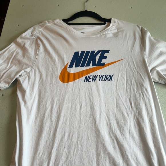 Nike New York White Tee - Picture 1 of 2